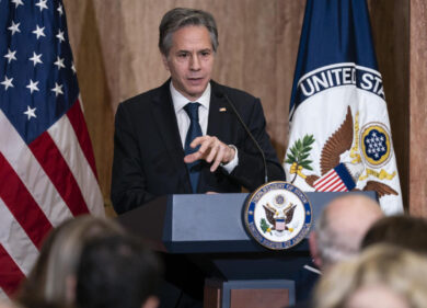 “Sull’Italia non c’è niente”. Soldi russi ai partiti, Blinken rassicura Draghi