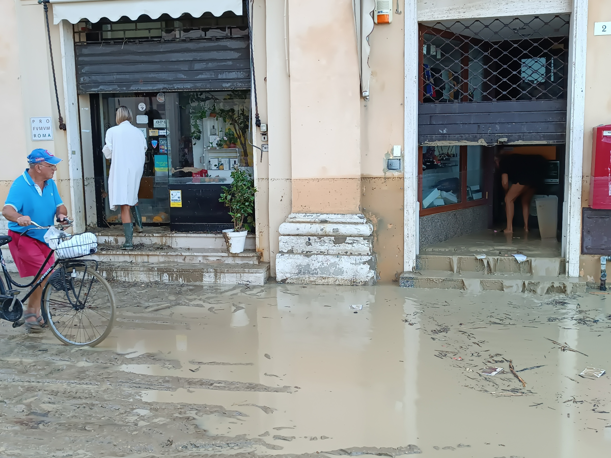 Marche, chi sono le vittime dell’alluvione. Si cercano quattro dispersi Marche, chi sono le vittime dell’alluvione. Si cercano quattro dispersi