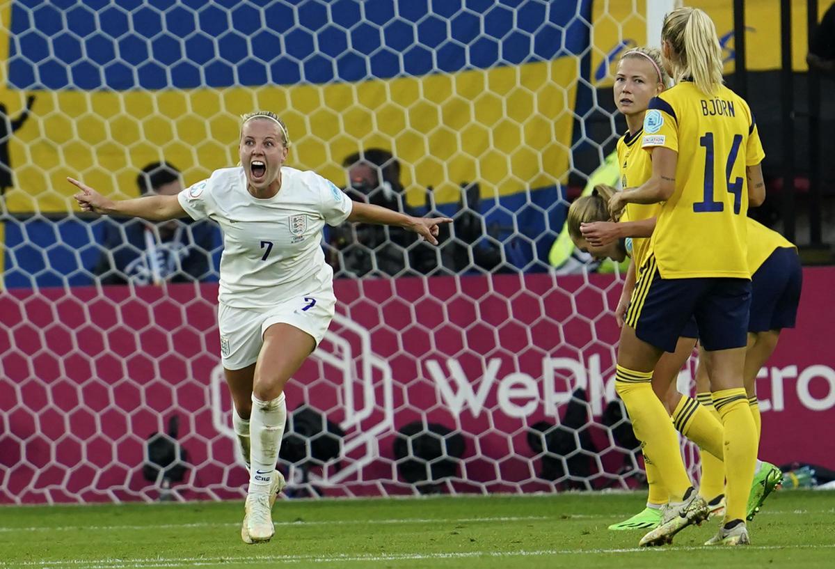 Beth Mead e Vivianne Miedema: calciatrici in love. “Posh Spice e Beckham del mondo lesbo” Beth Mead e Vivianne Miedema: calciatrici in love. “Posh Spice e Beckham del mondo lesbo”