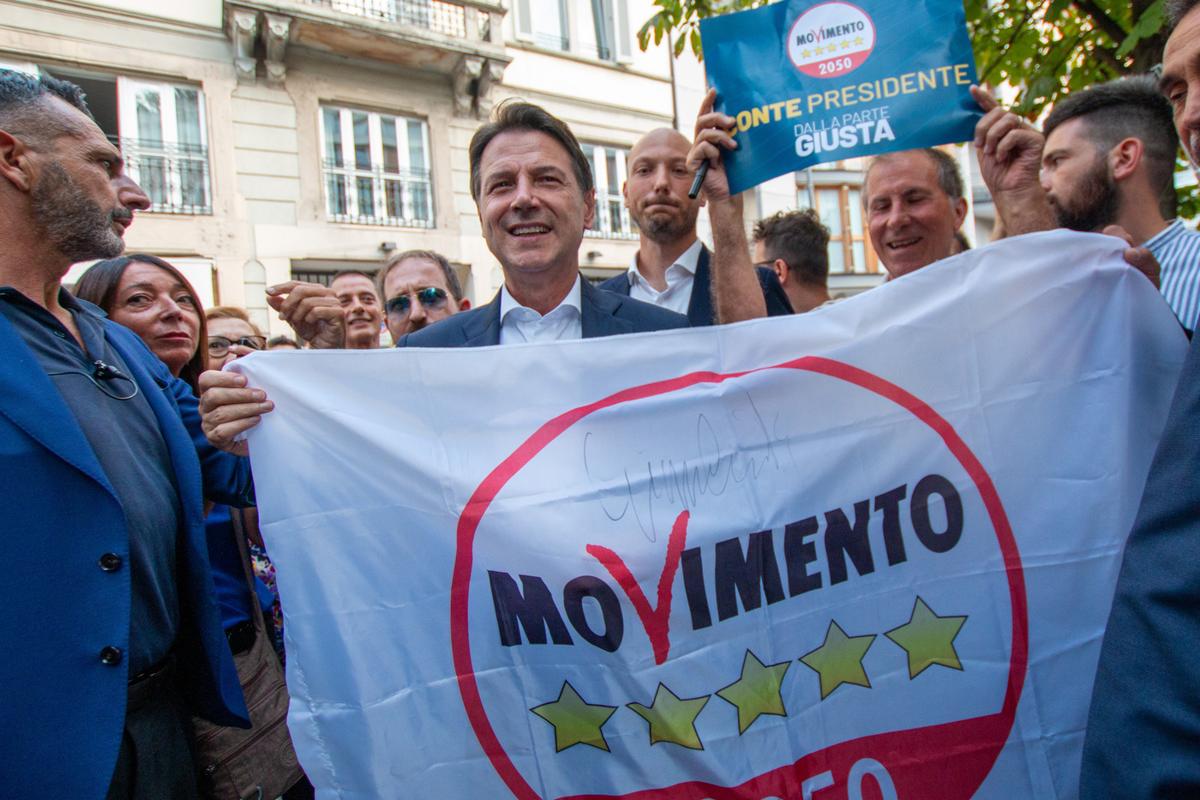 Elezioni: Renzi e Calenda evocano la Repubblica Romana: si chiude al Gianicolo