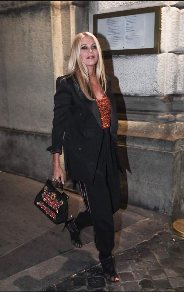 Matano show per i 50, da Venier a Spadafora: il party tra vip e potere. FOTO Matano show per i 50, da Venier a Spadafora: il party tra vip e potere. FOTO