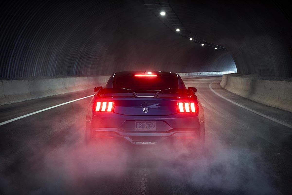 Debutta la nuova Ford Mustang con motore V8 aspirato Debutta la nuova Ford Mustang con motore V8 aspirato