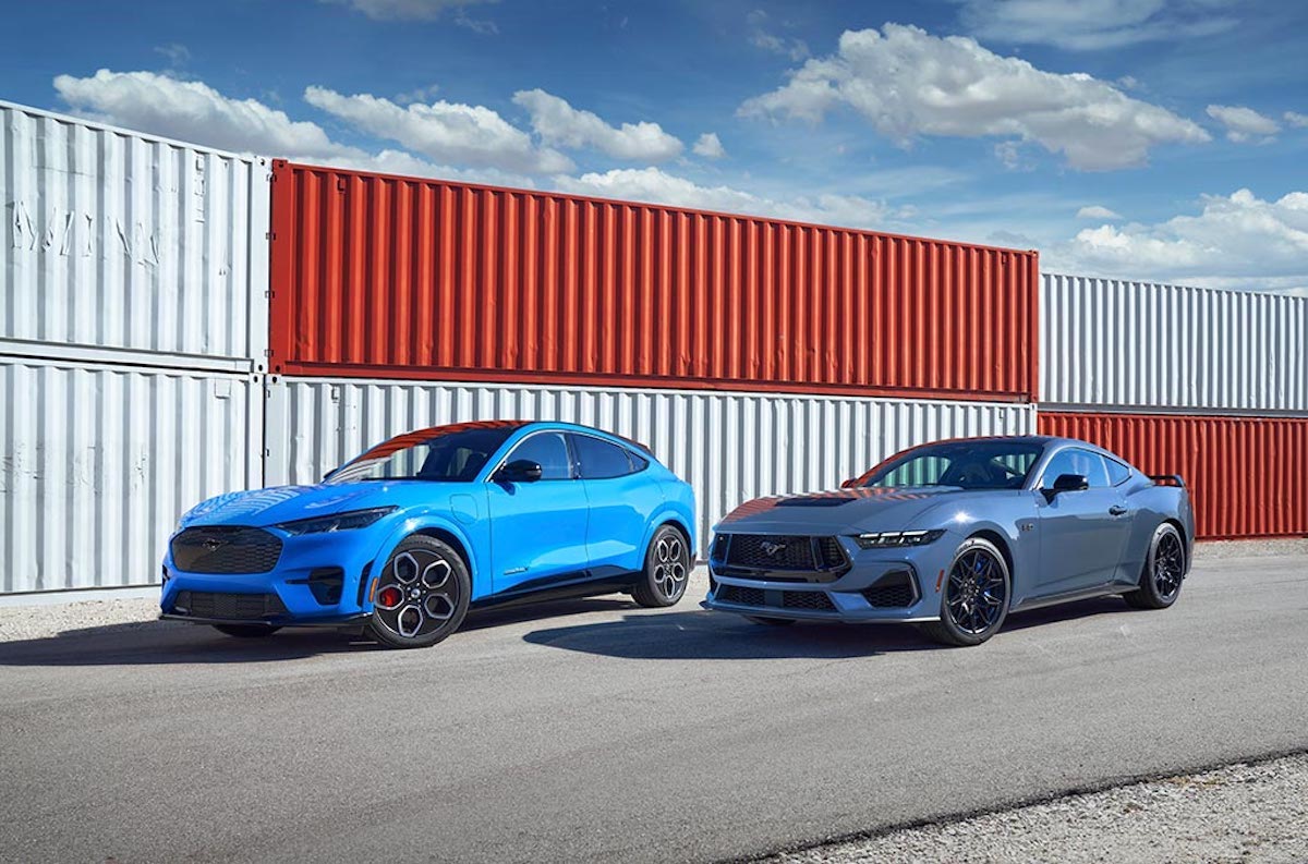 Debutta la nuova Ford Mustang con motore V8 aspirato Debutta la nuova Ford Mustang con motore V8 aspirato