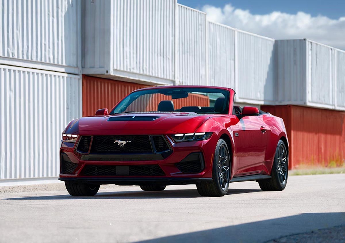 Debutta la nuova Ford Mustang con motore V8 aspirato Debutta la nuova Ford Mustang con motore V8 aspirato