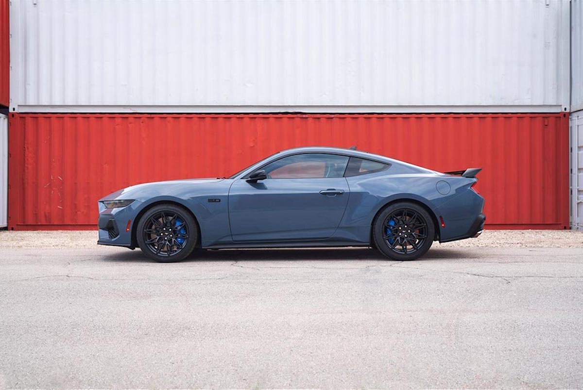 Debutta la nuova Ford Mustang con motore V8 aspirato Debutta la nuova Ford Mustang con motore V8 aspirato