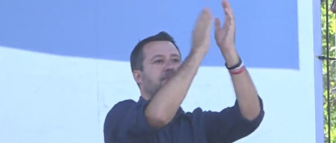 Lega, Salvini: “Un onore se Mattarella mi indicherà premier”. Di’ la tua Lega, Salvini: “Un onore se Mattarella mi indicherà premier”. Di’ la tua