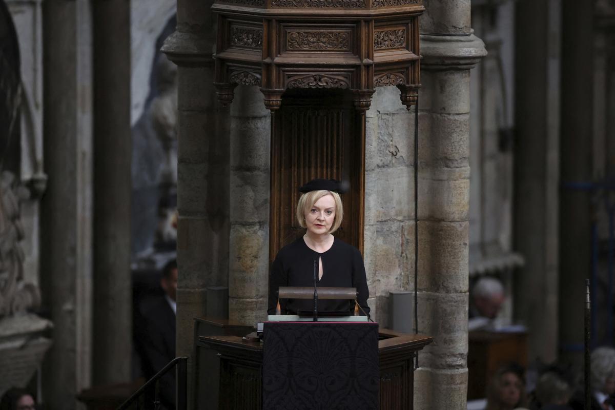 I funerali della Regina Elisabetta: l’ultimo addio alla sovrana. Video I funerali della Regina Elisabetta: l’ultimo addio alla sovrana. Video