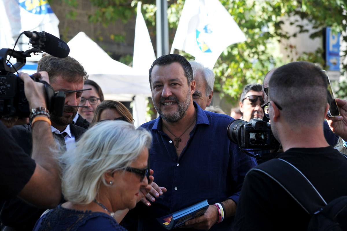 Elezioni 2022, Salvini: “Agenzia delle Entrate, vanno bloccate le cartelle” Elezioni 2022, Salvini: “Agenzia delle Entrate, vanno bloccate le cartelle”