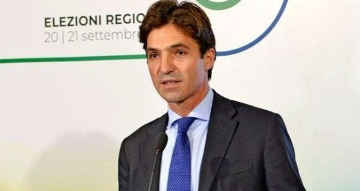 Mentre le Marche affogavano, Crosetto, Acquaroli e Leonardi erano a cena fuori Mentre le Marche affogavano, Crosetto, Acquaroli e Leonardi erano a cena fuori