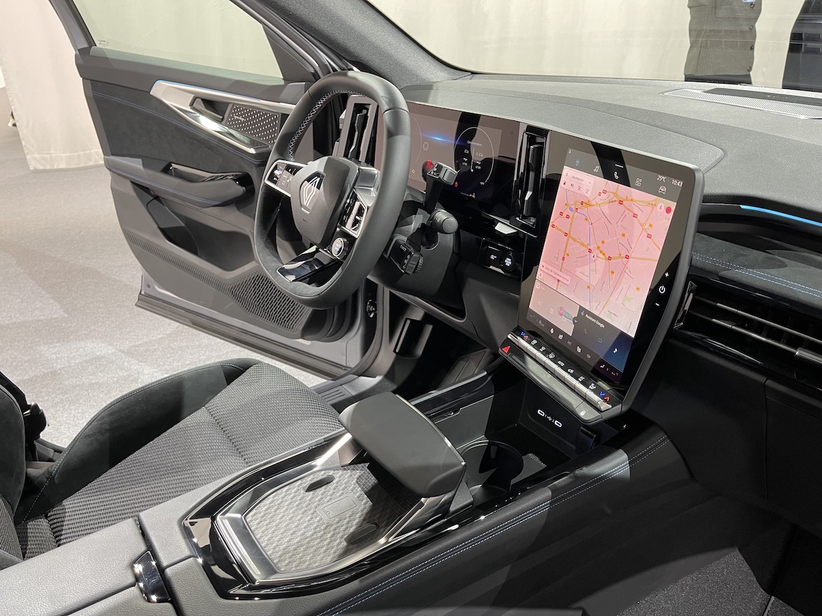 Renault Austral: ordinabile in Italia