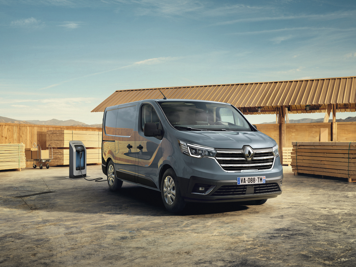 Renault presenta all’ IAA di Hannover tutta tutta la gamma elettrificata Renault presenta all’ IAA di Hannover tutta tutta la gamma elettrificata