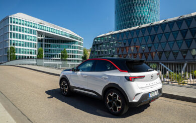 Opel Mokka festeggia la Giornata Internazionale del Caffè