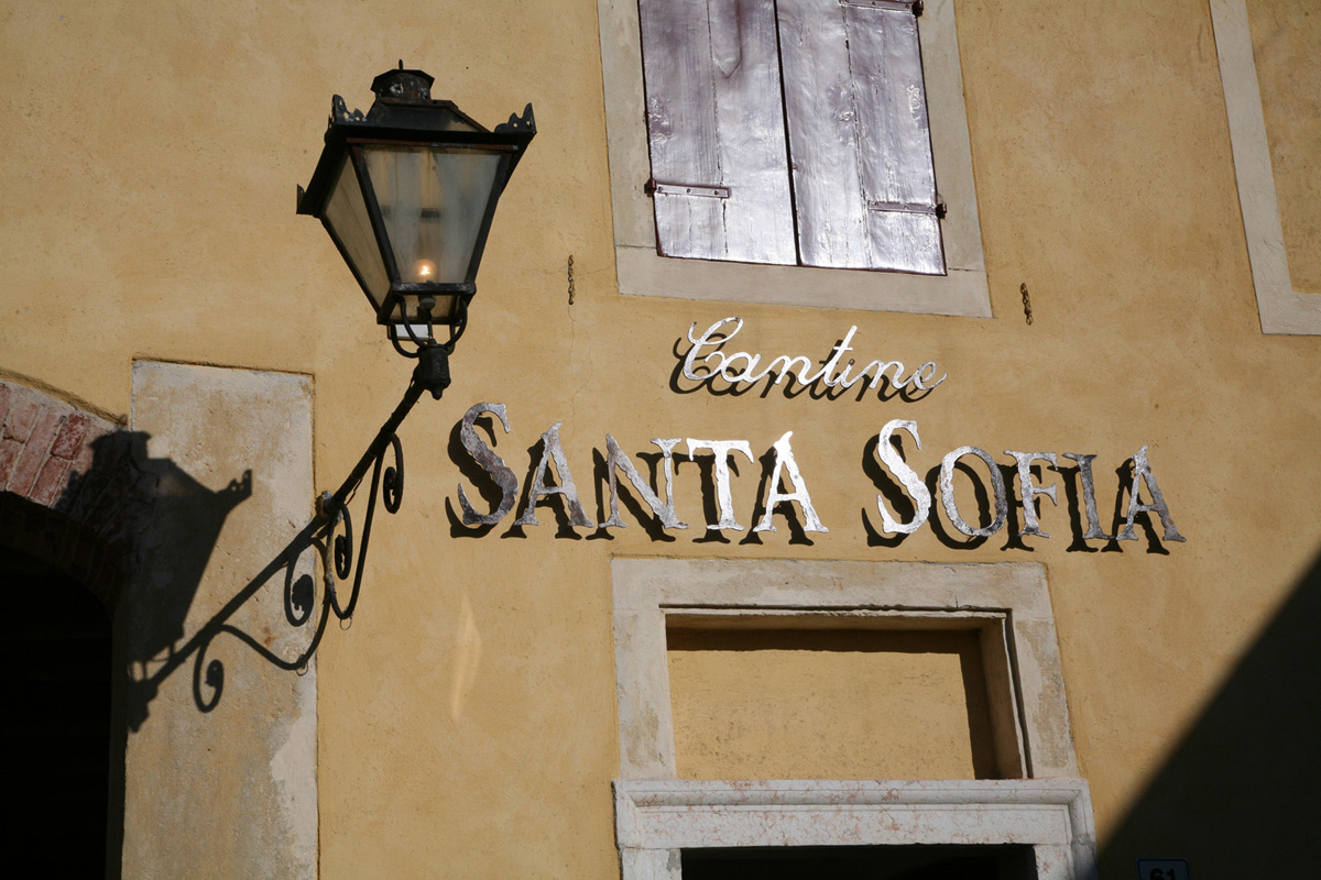 Santa Sofia Cantine Santa Sofia Santa Sofia Cantine Santa Sofia
