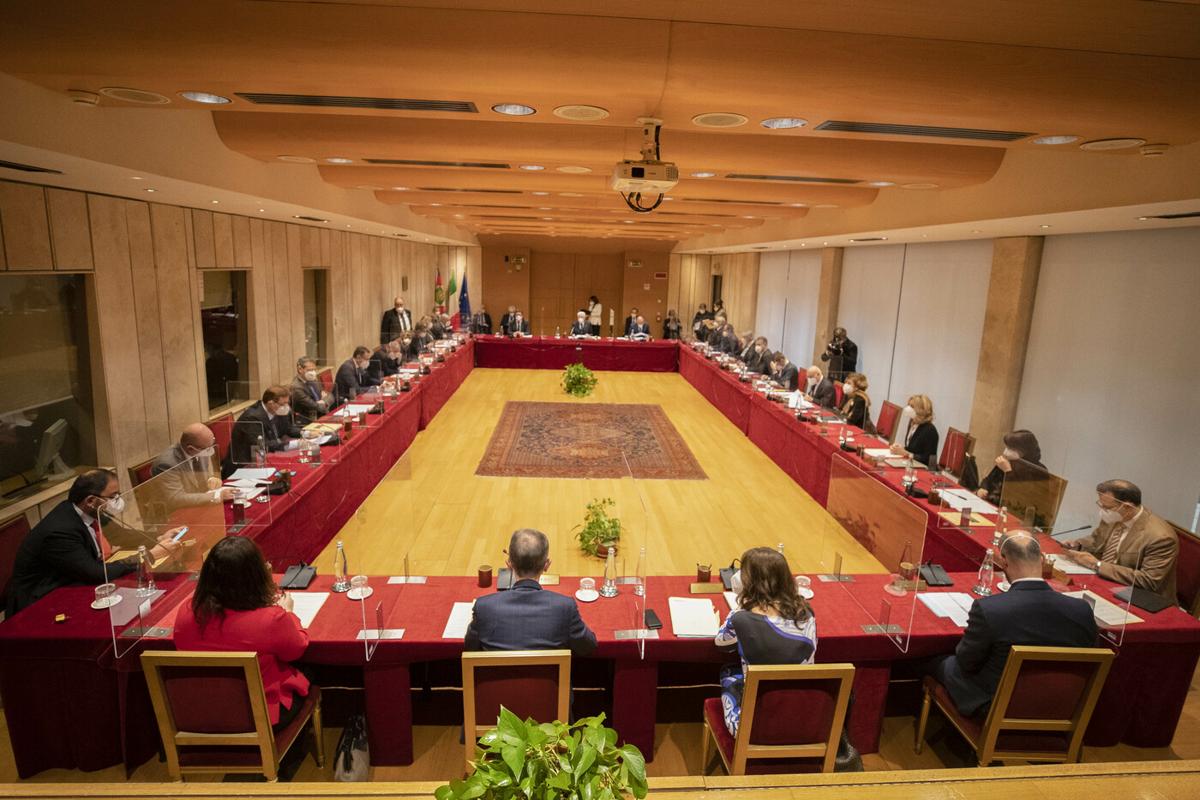 Nuovo Csm, vincono le destre: sinistra ko. Ma comandano sempre le correnti Nuovo Csm, vincono le destre: sinistra ko. Ma comandano sempre le correnti