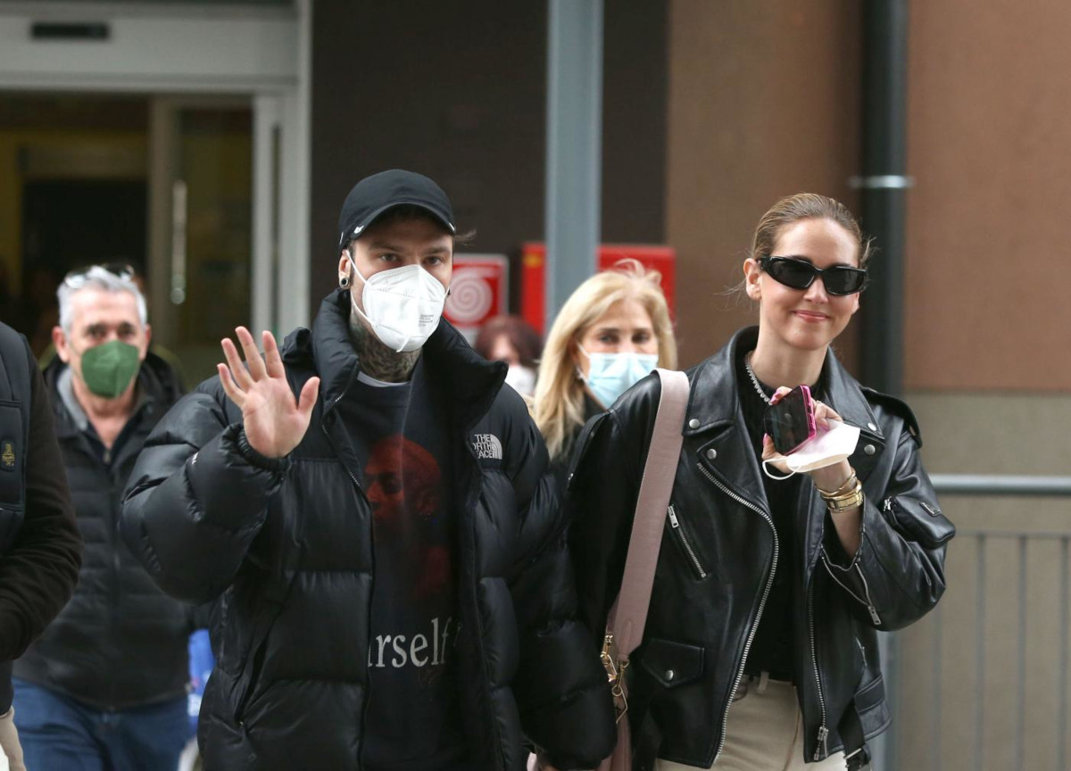 Aiuti di Stato post Covid, soldi a Ferragni e Fedez. Fondi finiti anche ai vip Aiuti di Stato post Covid, soldi a Ferragni e Fedez. Fondi finiti anche ai vip