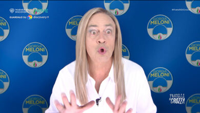 Crozza: Meloni: “Se a novembre stamo tutti al buio e’ piu’ bravo Letta. Gli piacciono le devianze? Deviamolo verso la sfiga”
