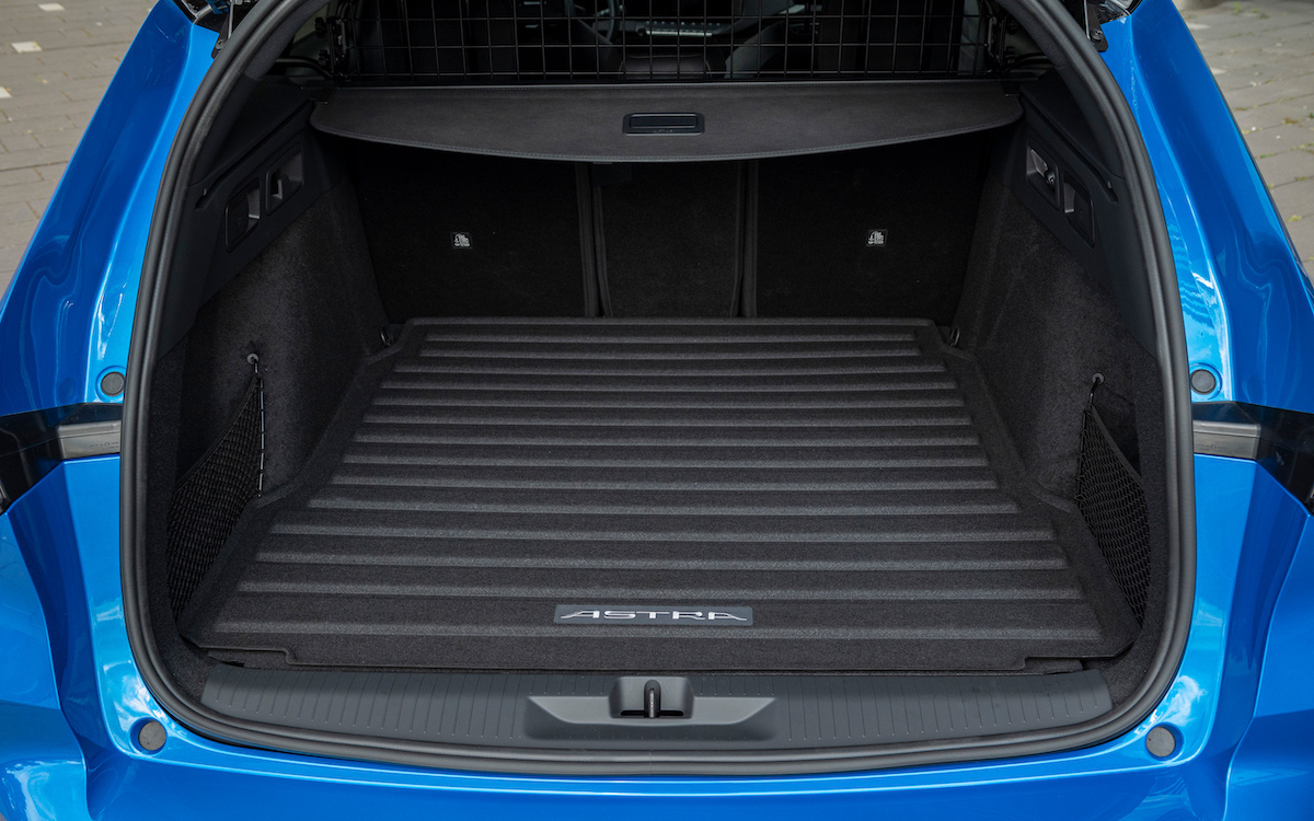 Opel lancia la linea di accessori per Astra e Astra Sports Opel lancia la linea di accessori per Astra e Astra Sports
