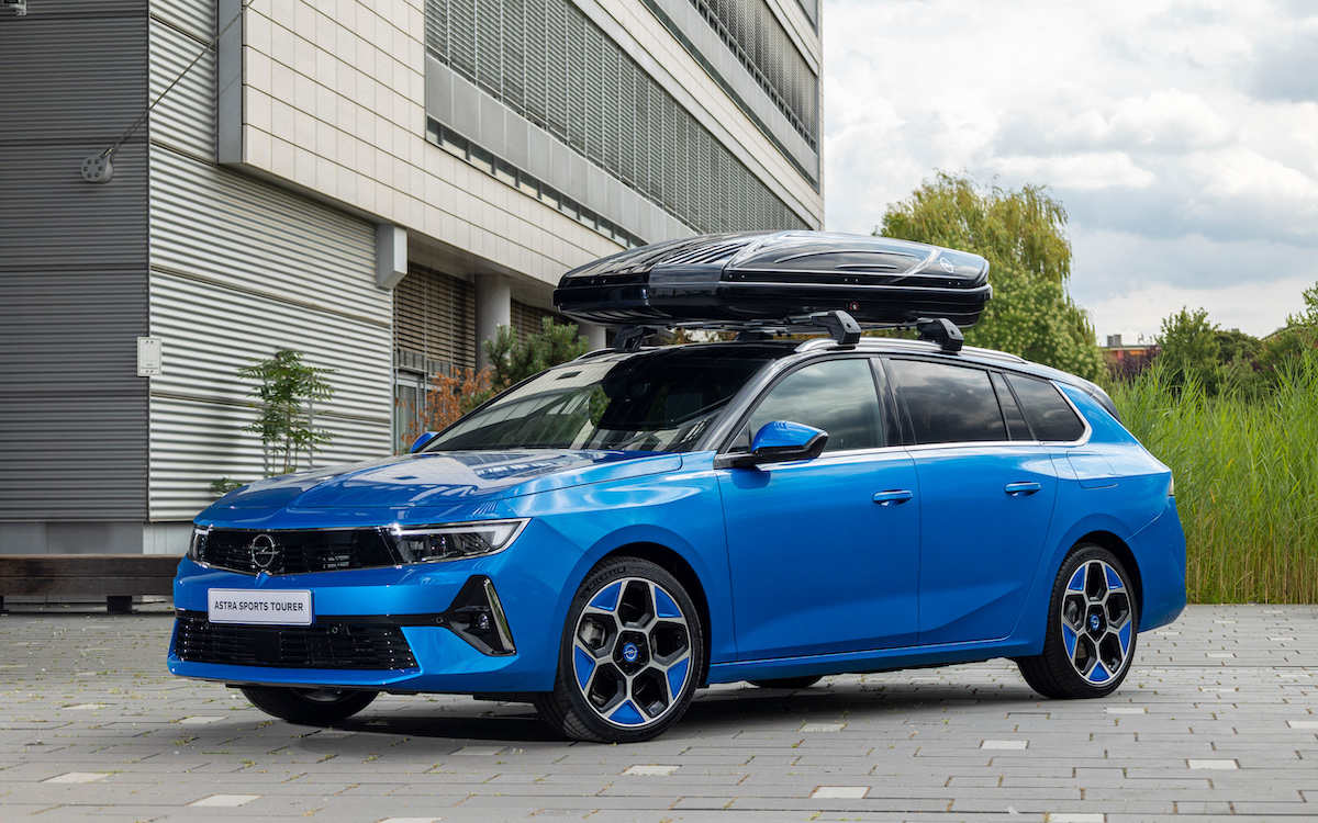 Opel lancia la linea di accessori per Astra e Astra Sports Opel lancia la linea di accessori per Astra e Astra Sports