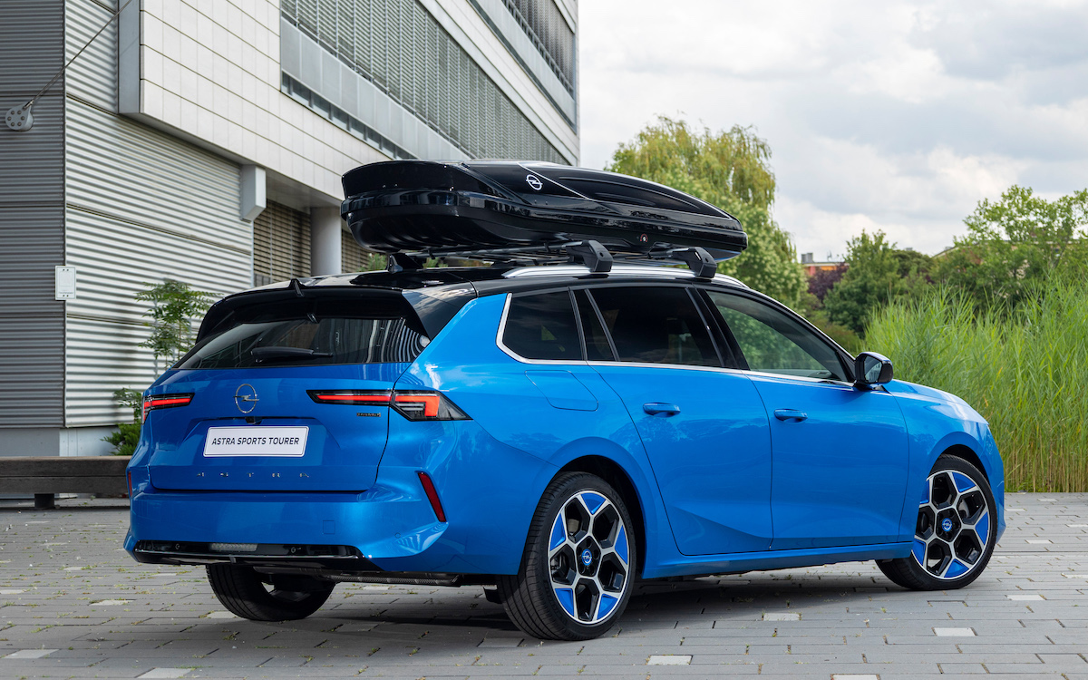 Opel lancia la linea di accessori per Astra e Astra Sports Opel lancia la linea di accessori per Astra e Astra Sports