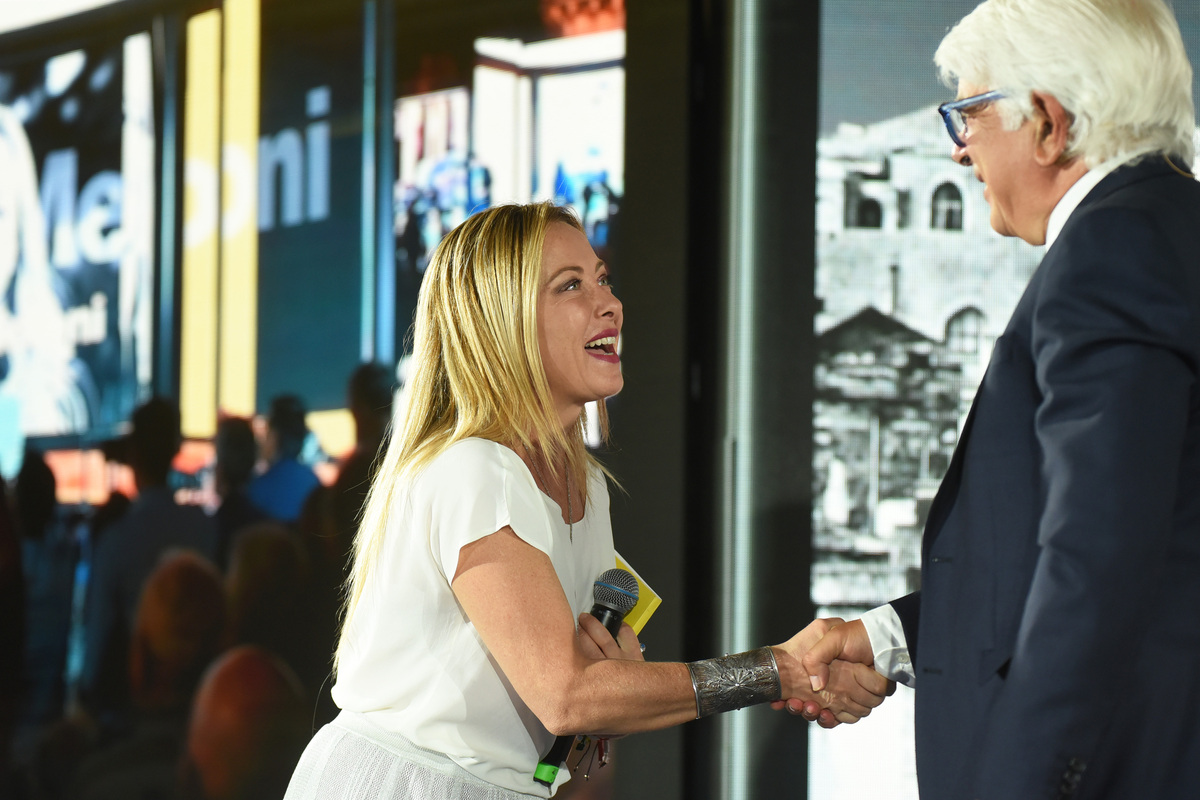 Meloni premier, Ceglie Messapica capitale politica: Affari fa ancora notizia