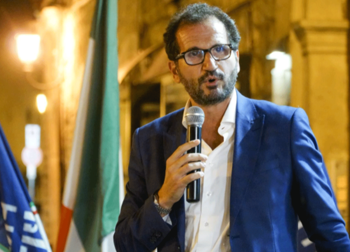 Non lasciare sola Giorgia Meloni e interagire con gli elettori di FdI Non lasciare sola Giorgia Meloni e interagire con gli elettori di FdI