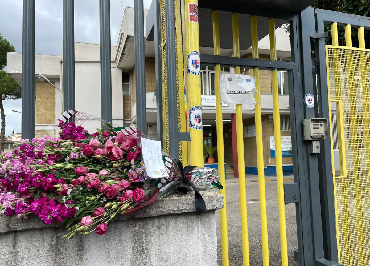 Professore ucciso, bidello incastrato dalla moglie: “Si è cambiato due volte” Professore ucciso, bidello incastrato dalla moglie: “Si è cambiato due volte”