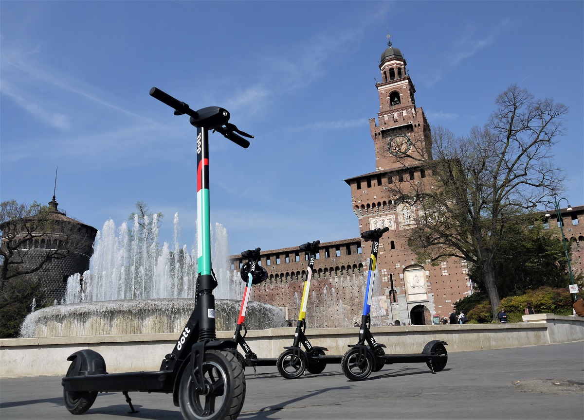 I tour turistici a Milano? Ora si fanno in monopattino I tour turistici a Milano? Ora si fanno in monopattino