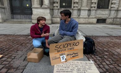 Sciopero della fame per il clima. Il medico: “Rischio ricovero in ospedale”