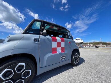 Citroën Ami 100% ëlectric, entra in servizio al  Genova City Airport.