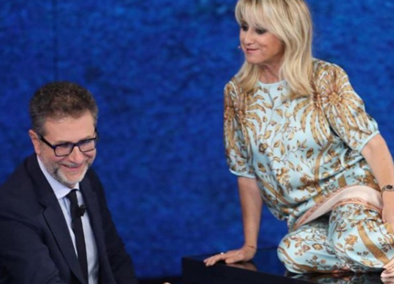 Littizzetto torna da Fazio a pontificare: ma la radical chic non piace più Littizzetto torna da Fazio a pontificare: ma la radical chic non piace più