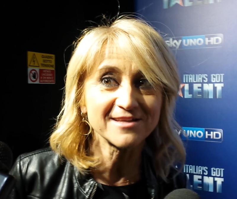 Littizzetto torna da Fazio a pontificare: ma la radical chic non piace più Littizzetto torna da Fazio a pontificare: ma la radical chic non piace più