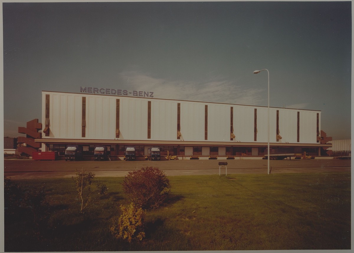 Il Centro Logistico di Mercedes Italia festeggia i suoi primi 40 anni Il Centro Logistico di Mercedes Italia festeggia i suoi primi 40 anni