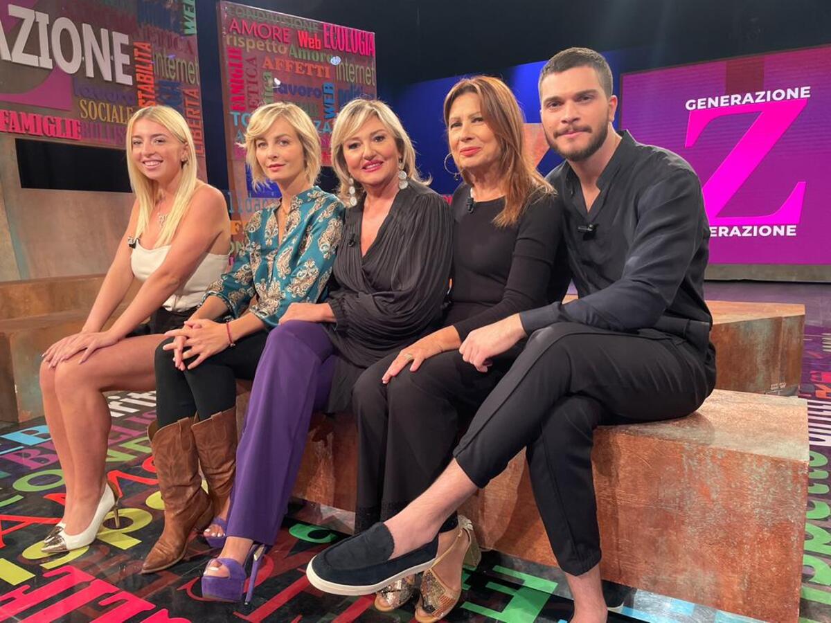 Generazione Z, al via la 2a stagione: apre lo show una “regina” di OnlyFans Generazione Z, al via la 2a stagione: apre lo show una “regina” di OnlyFans