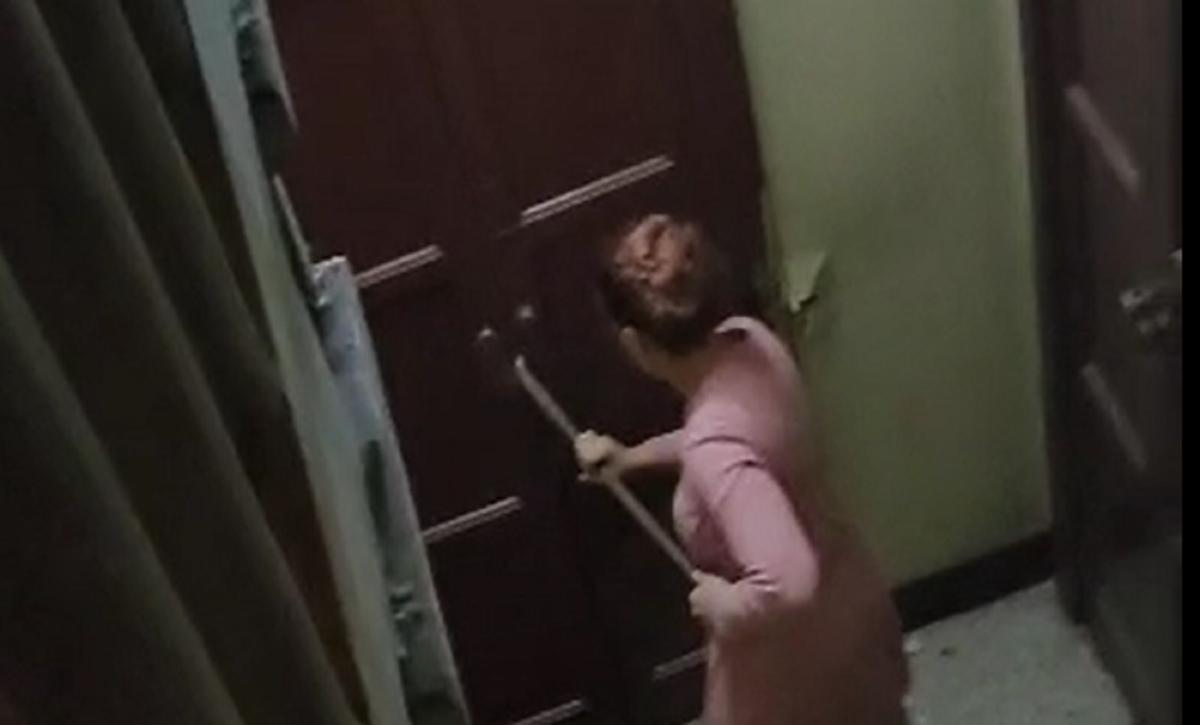 Un’occupazione abusiva in diretta. Guarda il video di Affaritaliani.it Un’occupazione abusiva in diretta. Guarda il video di Affaritaliani.it