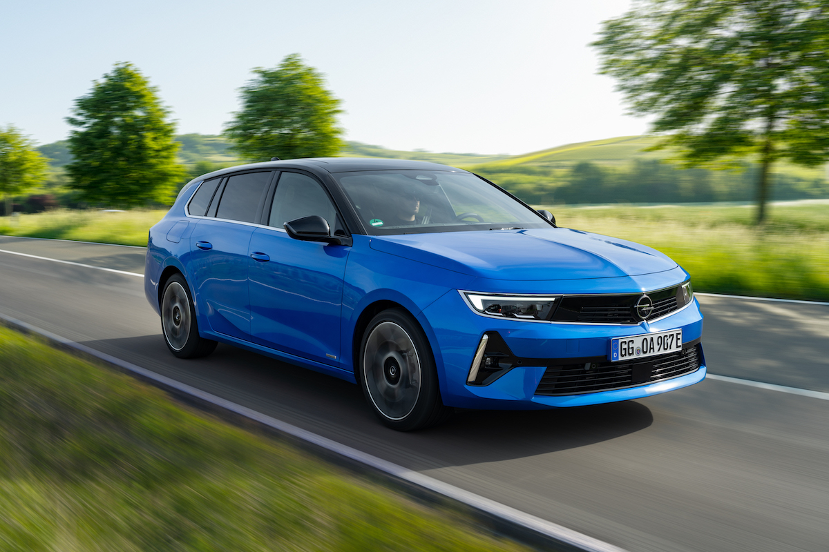 Nuova Opel Astra Sports Tourer è “Auto Familiare del 2022” Nuova Opel Astra Sports Tourer è “Auto Familiare del 2022”