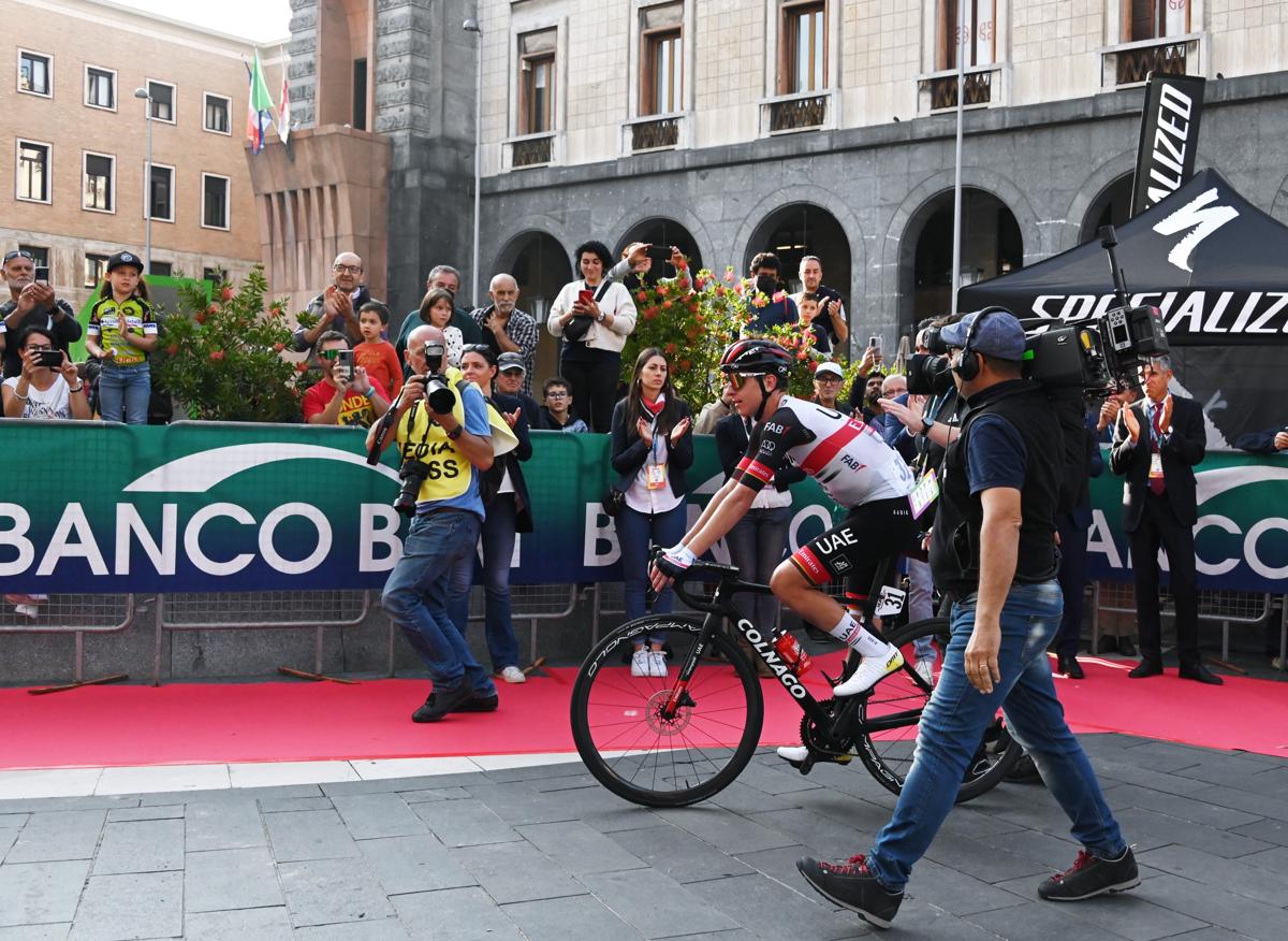 Tadej Pogacar e Elisa Longo Borghini vincono Tre Valli Varesine 2022 Tadej Pogacar e Elisa Longo Borghini vincono Tre Valli Varesine 2022
