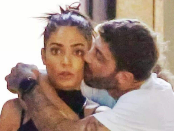 Elodie sensuale anche in tuta: prove di convivenza con Iannone. FOTO