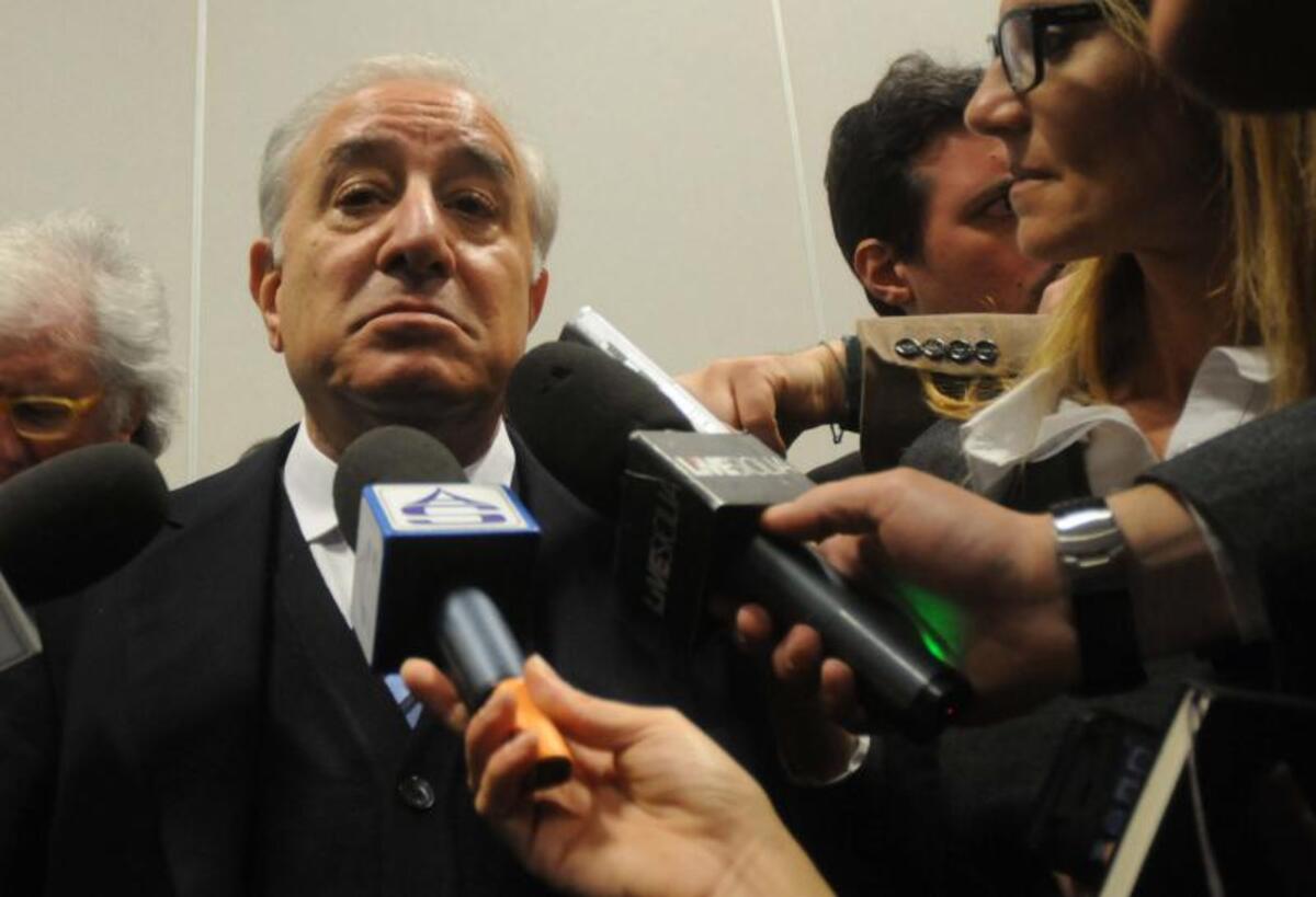 I papà di Draghi e Dell’Utri cavalieri di San Giorgio. Ora loggia massonica I papà di Draghi e Dell’Utri cavalieri di San Giorgio. Ora loggia massonica