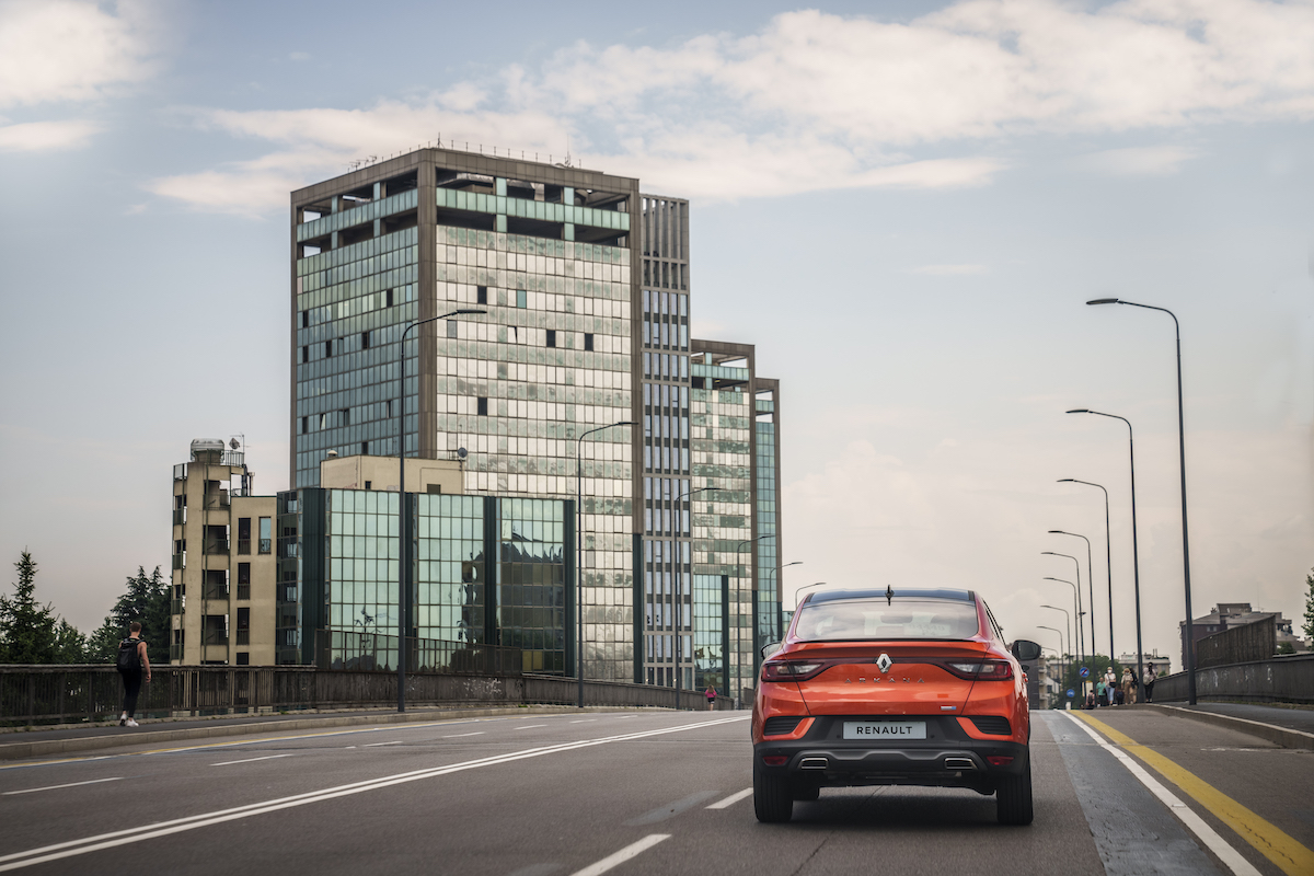 Renault Arkana: si conferma un pilastro della Renaulution Renault Arkana: si conferma un pilastro della Renaulution