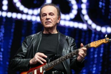 Malore per l’ex Pooh Dodi Battaglia: concerto interrotto