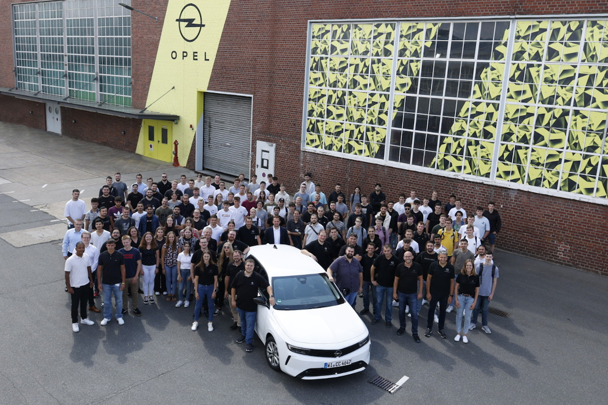 Opel: 170 giovani scrivono il futuro della casa tedesca