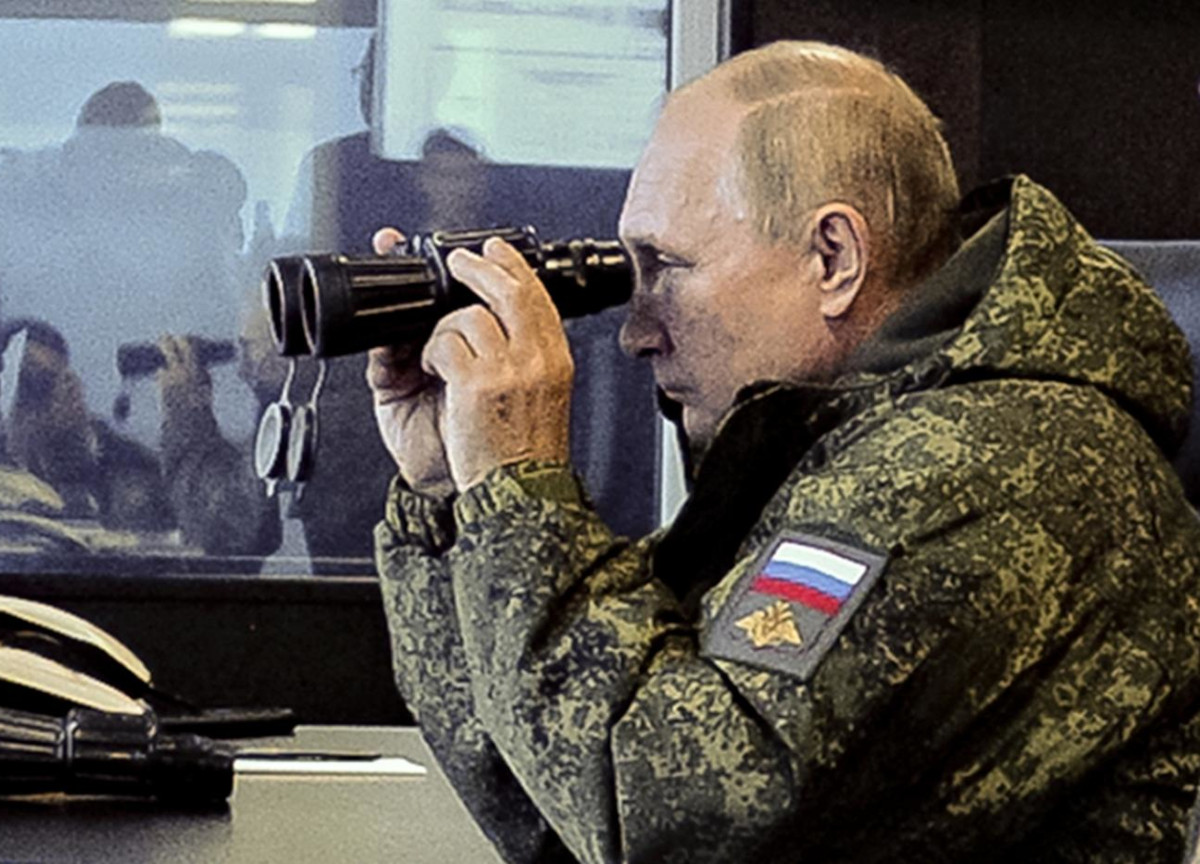 Putin nel bunker si affida al duro anti Isis. Ma è lotta per la successione Putin nel bunker si affida al duro anti Isis. Ma è lotta per la successione