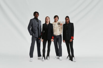 Milan-Emirates, rinnovo al doppio e maglia rossonera da 60 milioni. Con i New York Yankees..