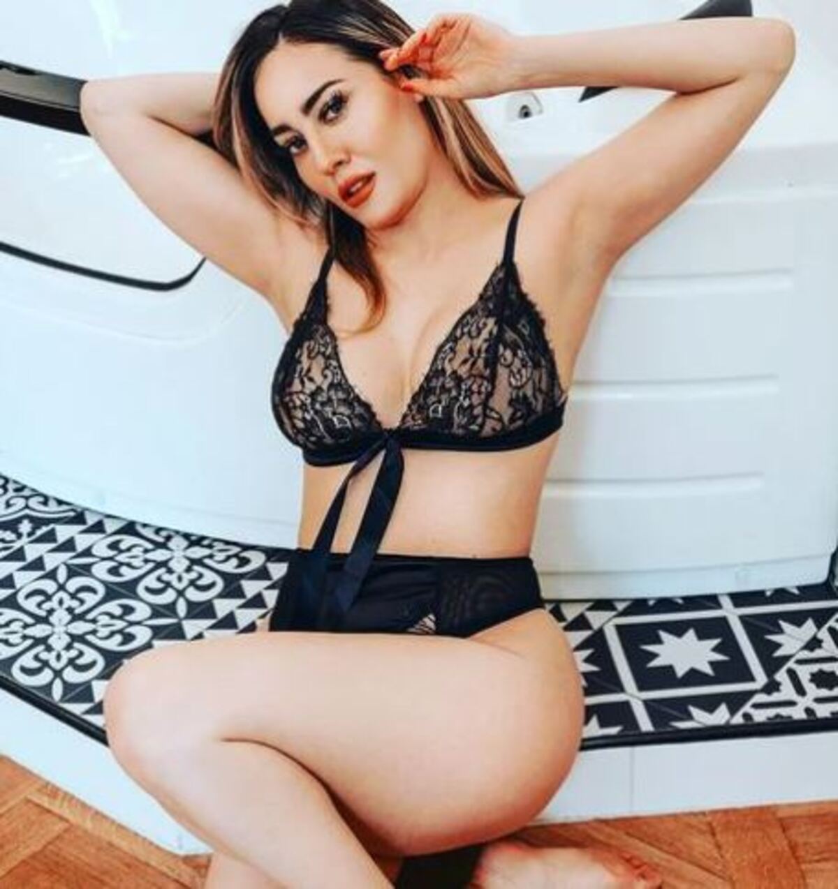 Paola Saulino alla fidanzata di Jorginho: “Le corna fanno male alla salute” Paola Saulino alla fidanzata di Jorginho: “Le corna fanno male alla salute”