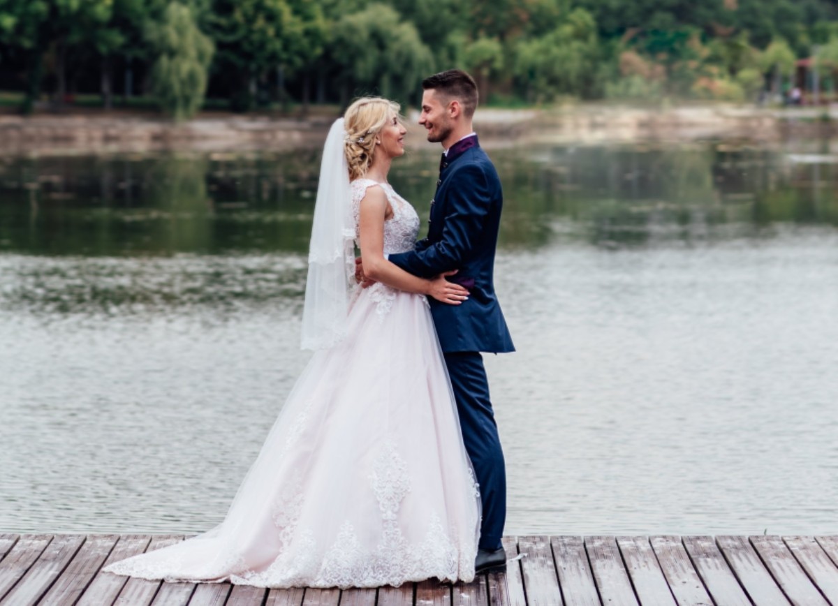 Finti matrimoni per permessi di soggiorno, indagini anche a Milano e Bergamo Finti matrimoni per permessi di soggiorno, indagini anche a Milano e Bergamo