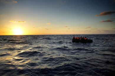 Migranti, tratta di esseri umani: arrestato ed estradato in Italia latitante eritreo