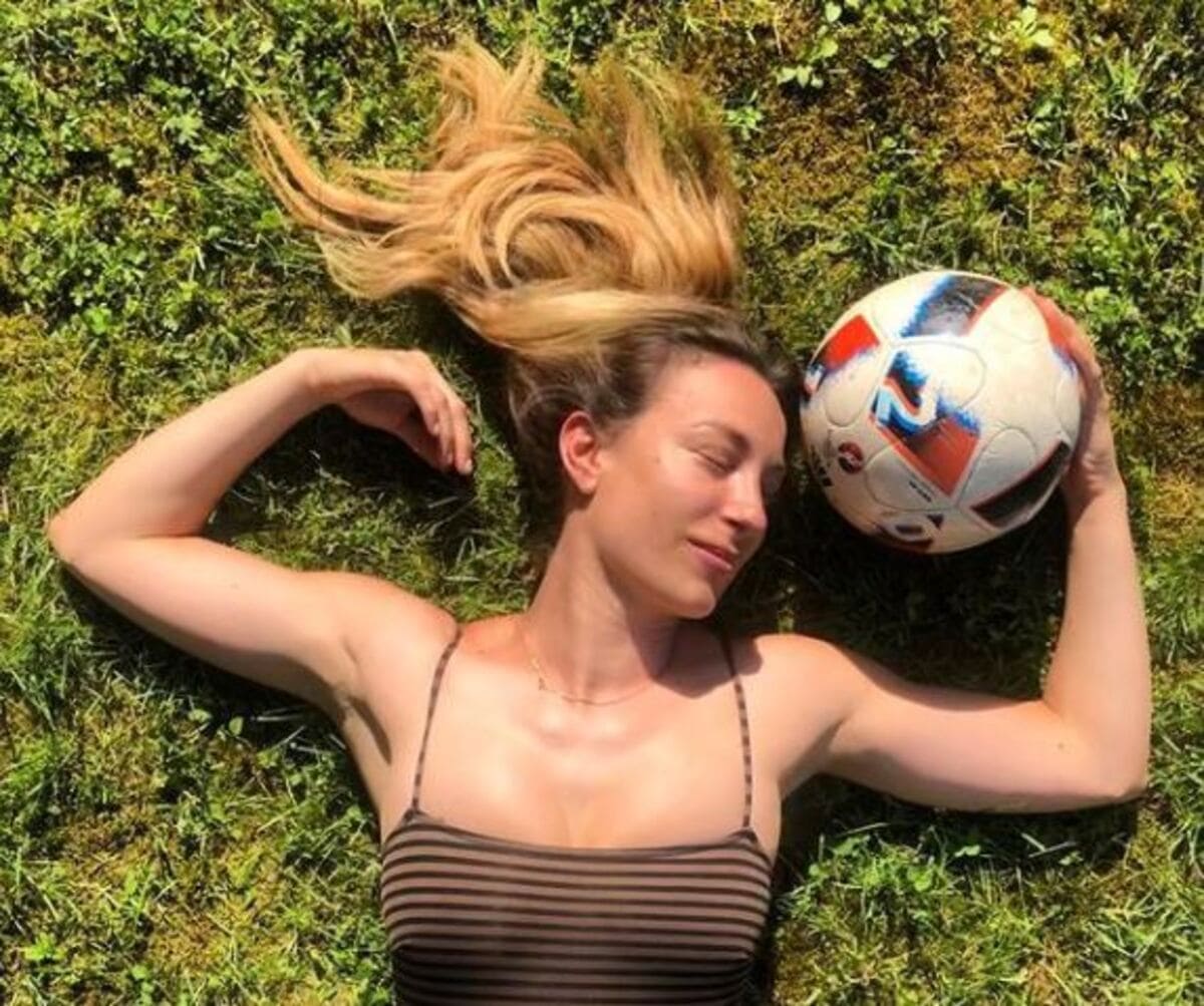 Mia Ceran debutta con “Nei tuoi panni” e Pardo con “Ti sembra normale?”