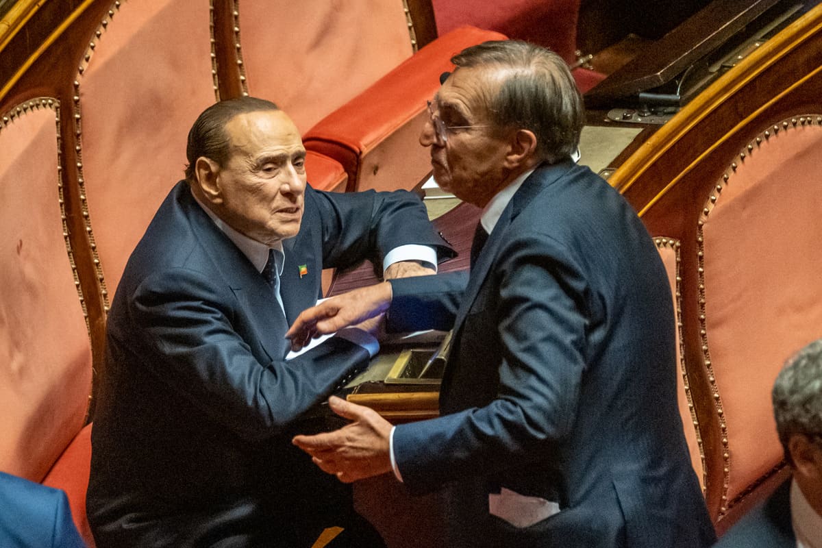 Senato, a La Russa voti da opposizione: eletto nonostante il “vaffa” di Silvio Senato, a La Russa voti da opposizione: eletto nonostante il “vaffa” di Silvio