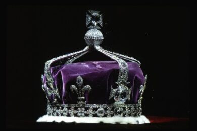India rivendica il Koh-i-Noor il diamante incastonato nella corona per Camilla