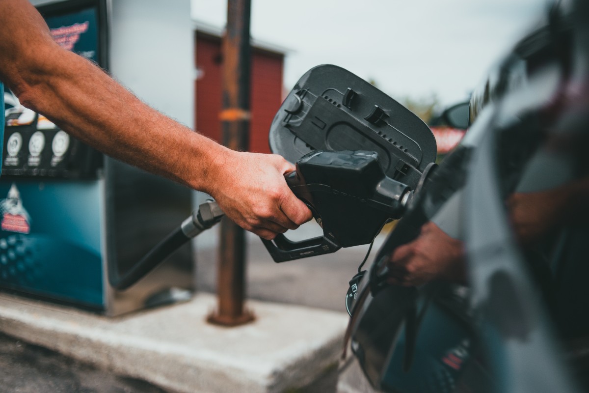 Francia, crisi del carburante: distributori a secco e panico Francia, crisi del carburante: distributori a secco e panico